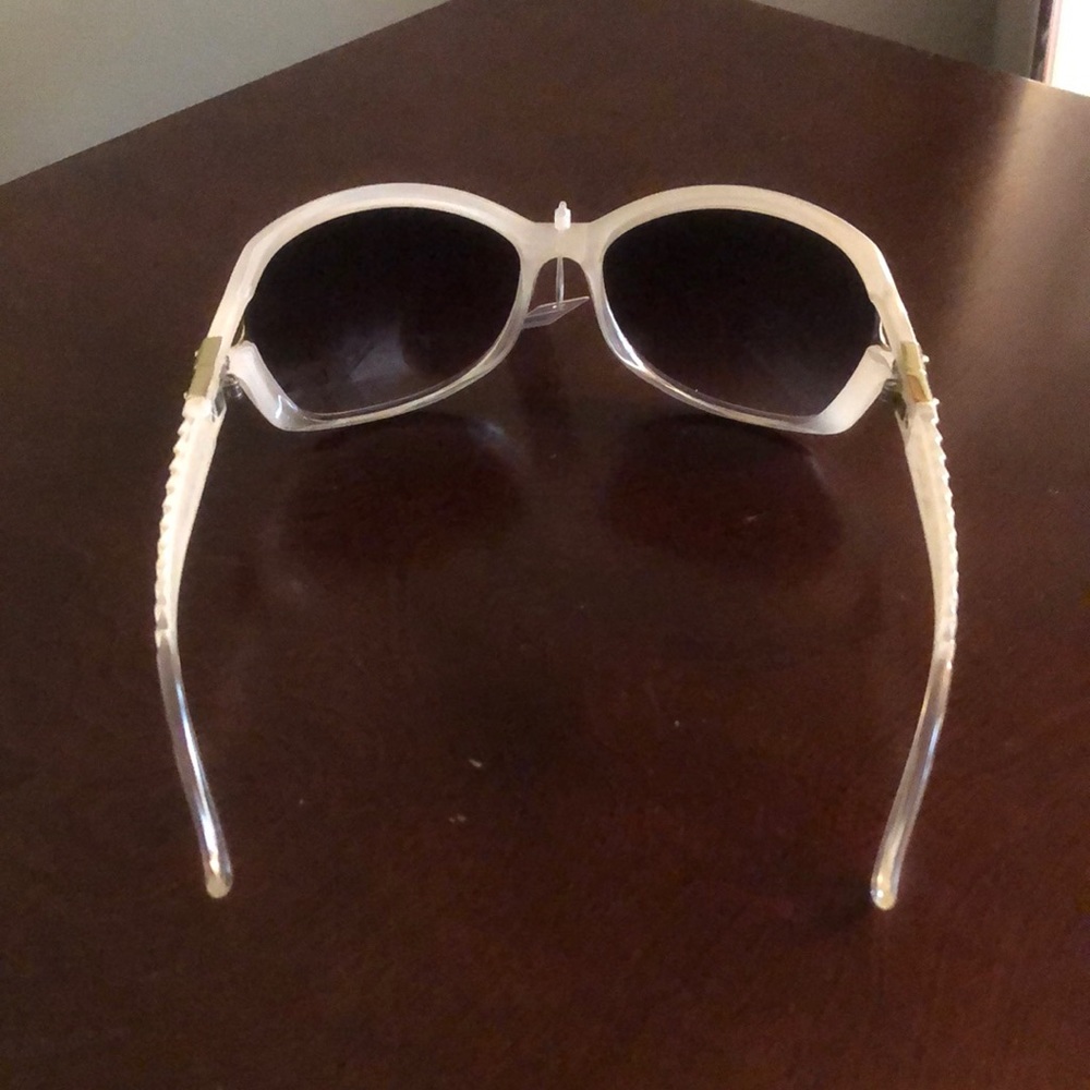Sunglasses - Picture 4 of 4